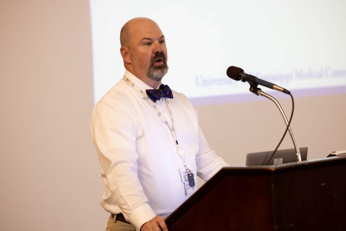 Dr. Williams presenting the Preventive Medicine Residents at the 2023 Honors and Awards Ceremony